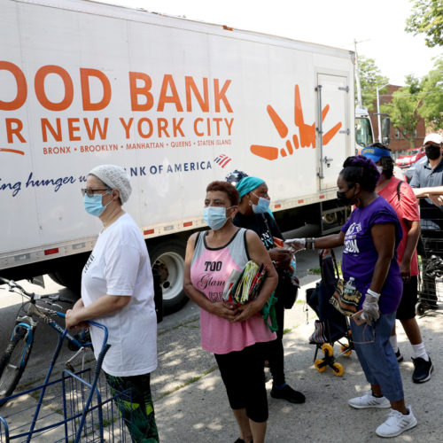 Food Bank For New York City Teams Up With Tracy Morgan To Distribute Food To 300 Families In Need At Deliverance Baptist Church In Queens Food Bank For New York City Teams Up With Tracy Morgan To Distribute Food To 300 Families In Need At Deliverance Baptist Church In Queens
CAMBRIA HEIGHTS, NEW YORK - JUNE 19: Queens community members line up to receive food from Food Bank for New York City at Deliverance Baptist Church on June 19, 2021 in Cambria Heights, New York. (Photo by Bennett Raglin/Getty Images for Food Bank For New York City,)